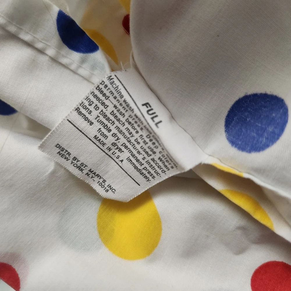 Coca Cola stains polka small